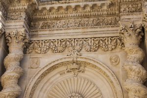 Baroque-gate-detail8665640