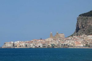 Cefalu-view4380359
