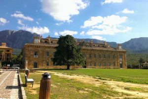 Royal-Hunting-Lodge-at-Ficuzza6483088