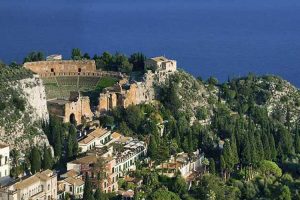 Taormina-Greek-Theater-view-from-Madonna-della-Rocca