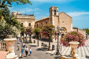 Taormina-time-at-leisure