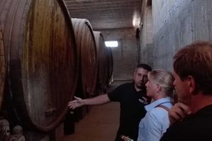 Wine-Cellars8532381