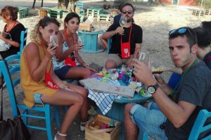 Wine-tasting-with-friends