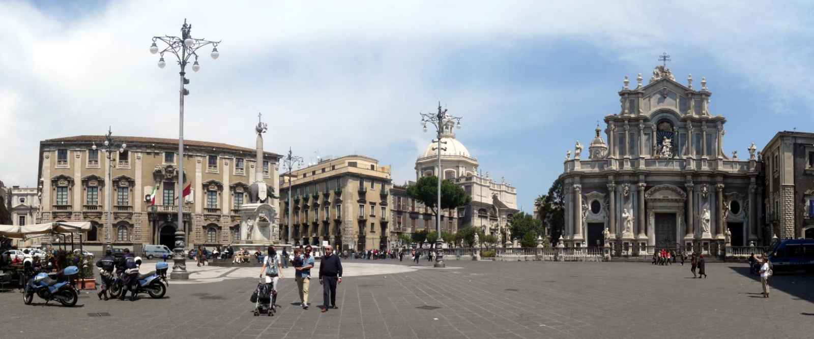 Catania Walking Tour with Private licensed local Guide - Tour of Sicily