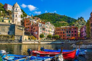 cinque_terre_italy_pixabay_1