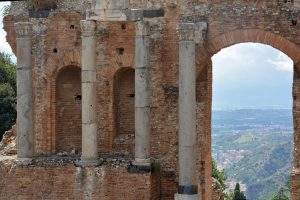 greek_theater_taormina_pixabay_5