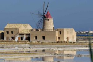 olive-oil-salt-and-wine-tour-from-palermo