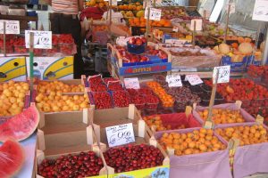 open_air_street_market_sicily_pixabay_2