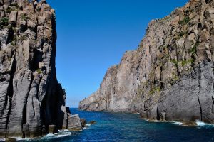 panarea_eolian_island_italy_tour_lipari_volcano_pixabay_1