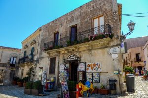 erice_street_pixabay_2