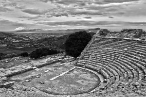 segesta_archaeological_park_pixabay_3
