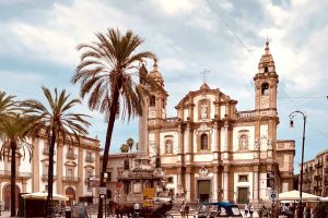san_domenico_square_palermo_unsplash