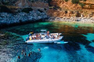 Boat Tour to Favignana and Levanzo islands from Trapani